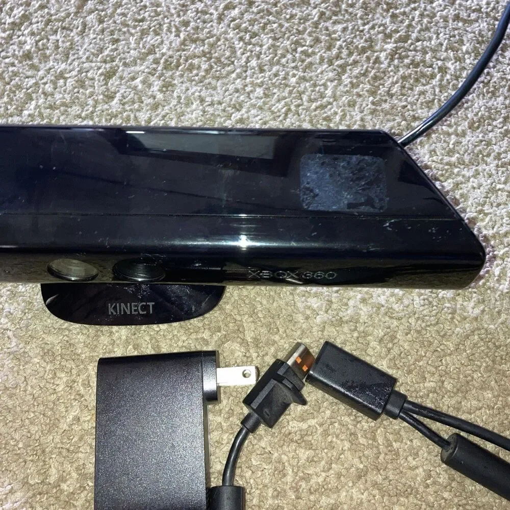 Microsoft Kinect Sensor for XBox 360 - UNTESTED